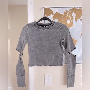 H&M Edgy Long Sleeves Crop Top